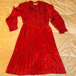 Red Long Sleeve Pleated Midi Dress
